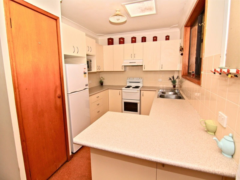 4 Broula Cl, Kincumber NSW 2251