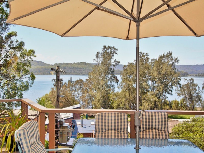 129 Broadwater Dr, Saratoga NSW 2251