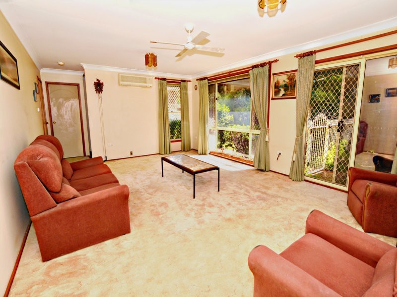17 Willowin Cl, Green Point NSW 2251