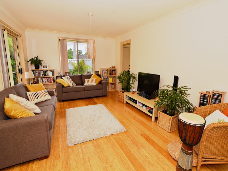 2/41 Davies St, Kincumber NSW 2251