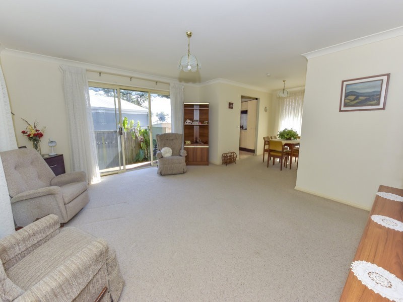 1/17 Leslie Pde, Saratoga NSW 2251