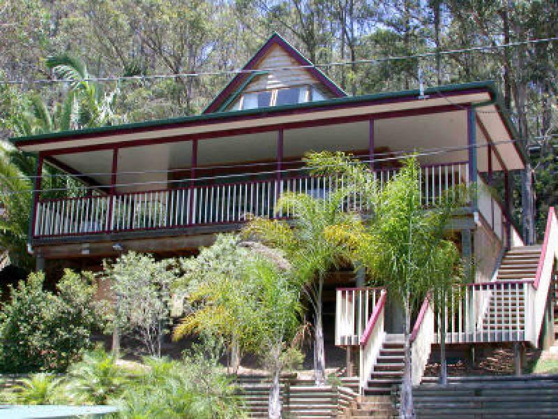 24 Moray Pde, Saratoga NSW 2251