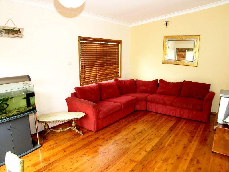 38 Mirreen Ave, Davistown NSW 2251