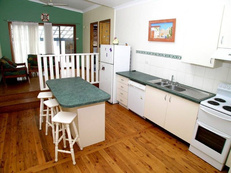 38 Mirreen Ave, Davistown NSW 2251