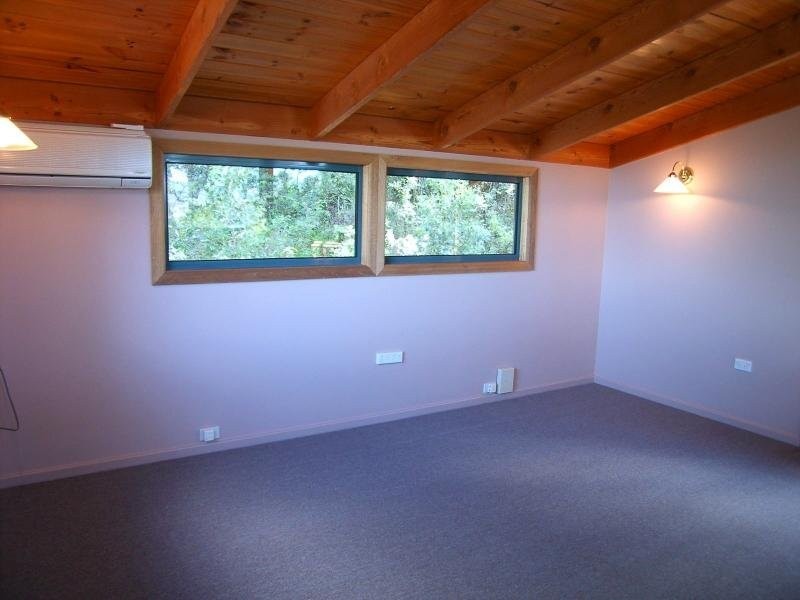 38 Henderson Rd, Saratoga NSW 2251