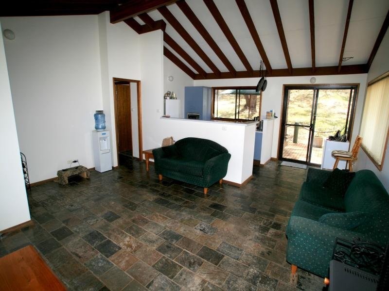 102A Henderson Rd, Saratoga NSW 2251