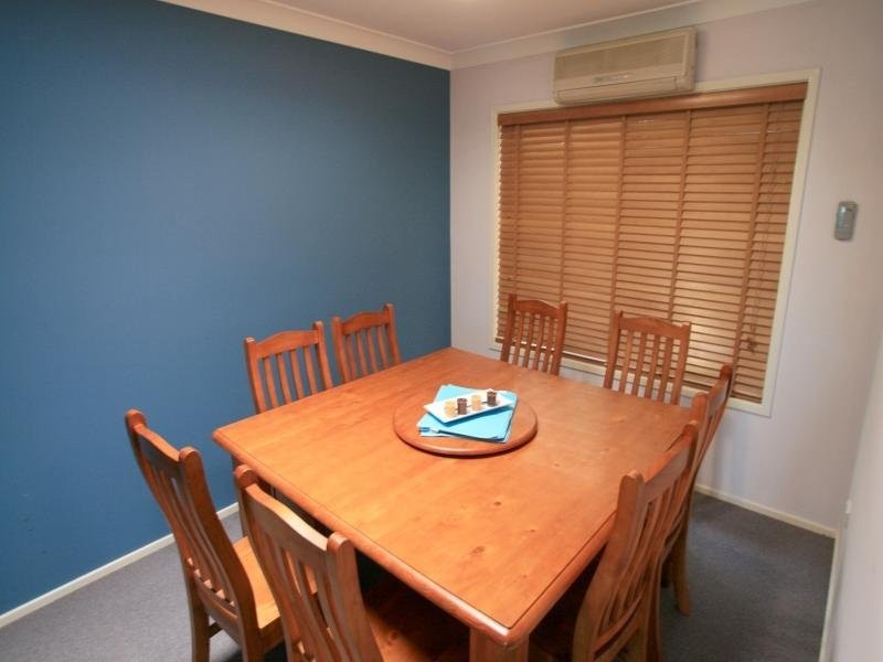 96 Henderson Rd, Saratoga NSW 2251