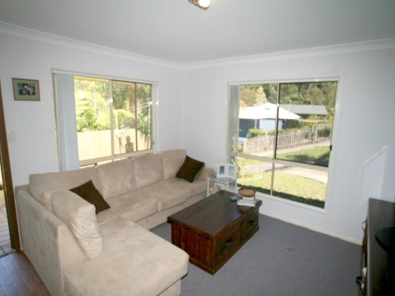 96 Henderson Rd, Saratoga NSW 2251