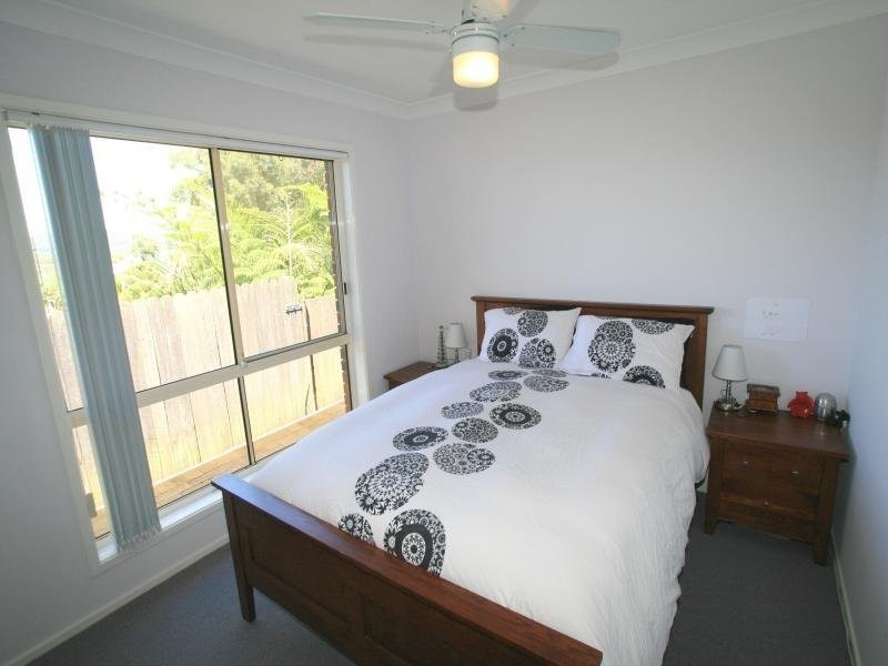 96 Henderson Rd, Saratoga NSW 2251