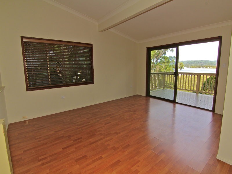 55 Broadwater Drive, Saratoga NSW 2251