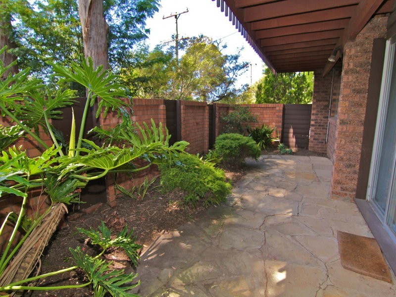 2 Anwen Cl, Saratoga NSW 2251