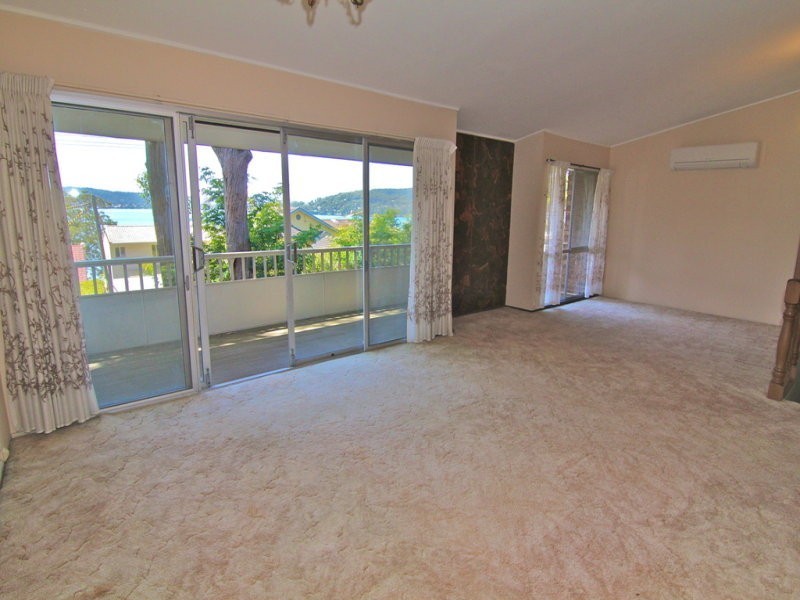 2 Anwen Cl, Saratoga NSW 2251