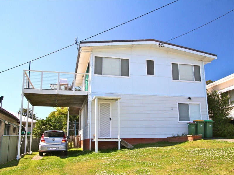 38 Mimosa Ave, Saratoga NSW 2251