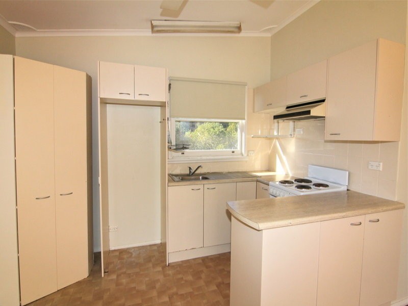 38 Mimosa Ave, Saratoga NSW 2251