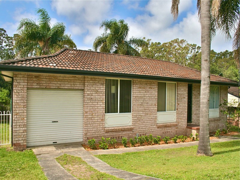3 Childs Cl, Green Point NSW 2251
