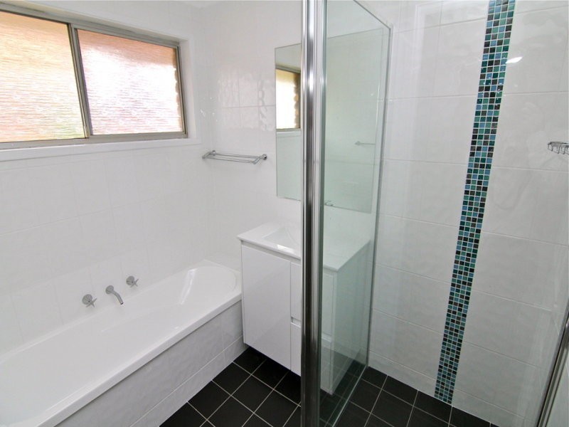 122 Davistown Rd, Saratoga NSW 2251
