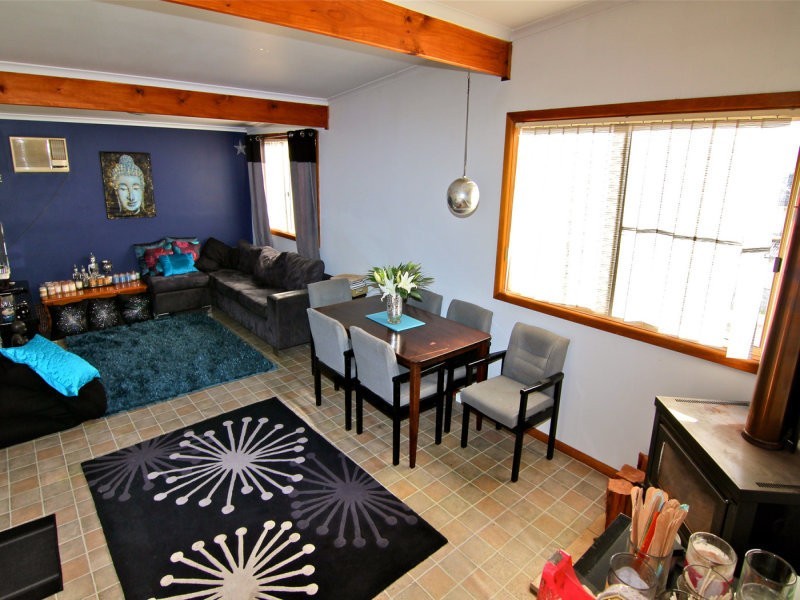 4 Jirramba Ave, Saratoga NSW 2251