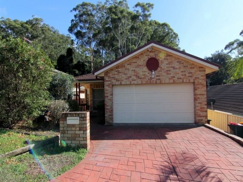 18 Karwin Ave, Springfield NSW 2250