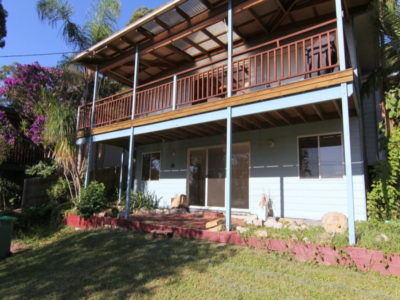 27 Broadwater Dr, Saratoga NSW 2251