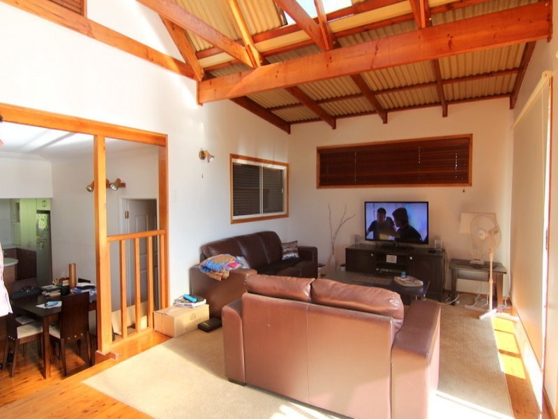27 Broadwater Dr, Saratoga NSW 2251