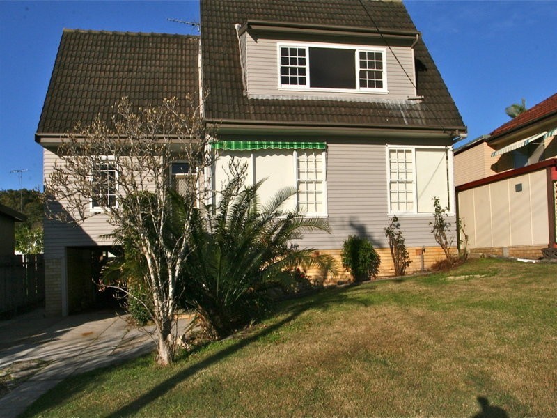 34 Mimosa Ave, Saratoga NSW 2251