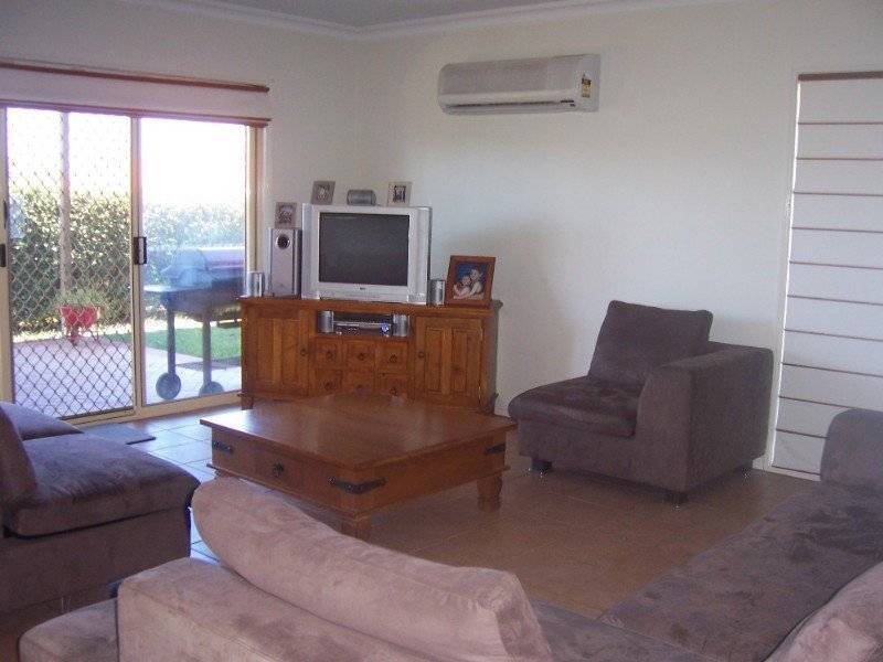 Edens Landing QLD 4207