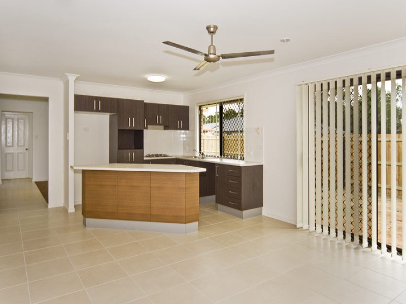 7 Summer Hill Court, Marsden QLD 4132