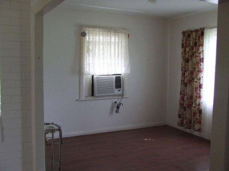 68 Knoddlers Lane, Singleton NSW 2330