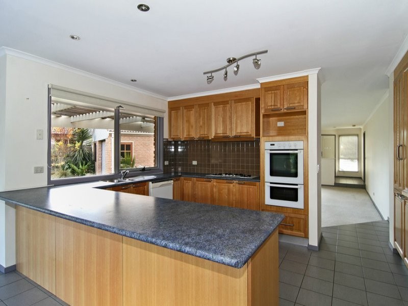 12 Willowdene Close, Somerville VIC 3912