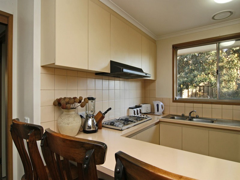 17 Clarendon Drive, Somerville VIC 3912