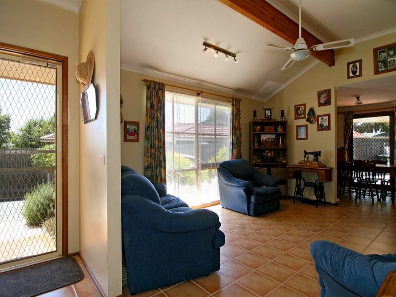 66 Pembroke Drive, Somerville VIC 3912