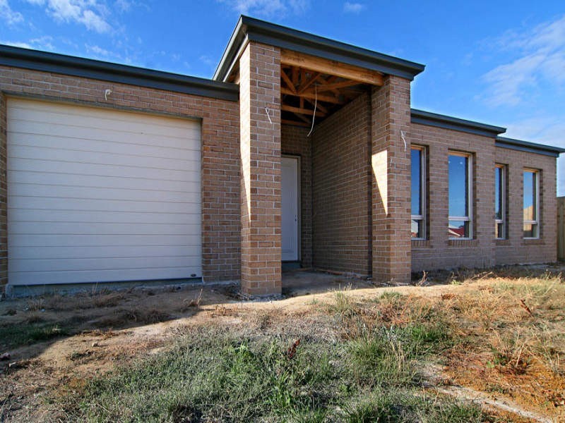 4 Lewis Street, Hastings VIC 3915