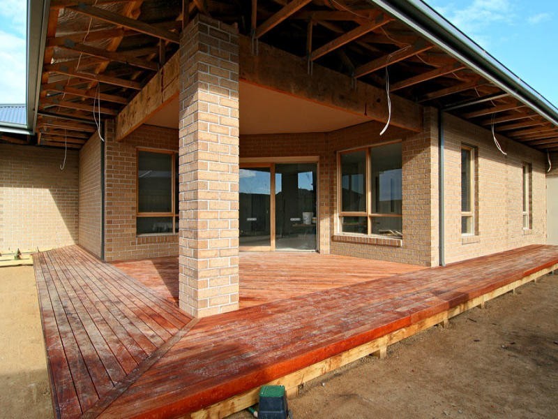 4 Lewis Street, Hastings VIC 3915