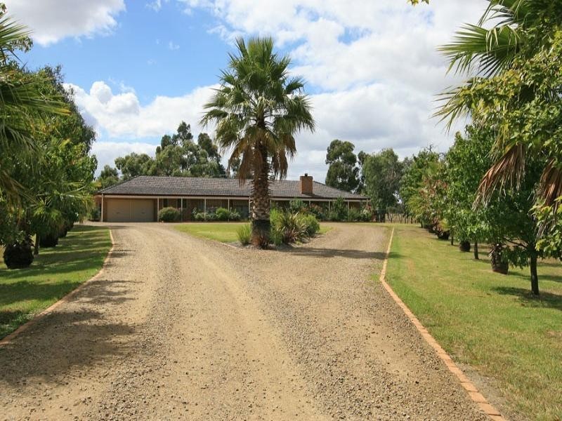 985 Robinsons Road, Pearcedale VIC 3912