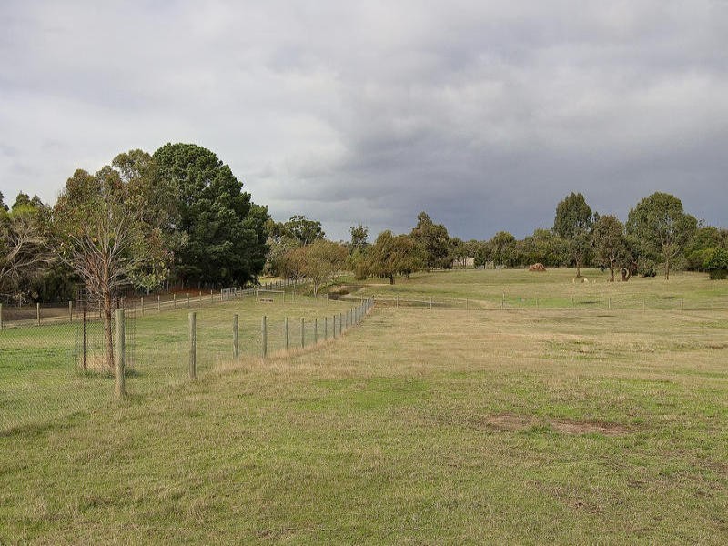 145 Victoria Road, Pearcedale VIC 3912