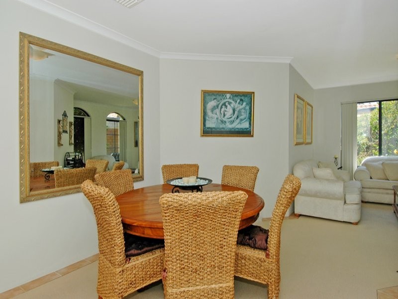 40 Bronzewing Loop, Wembley WA 6014