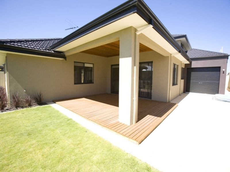 10 Fourmile Ave, Burns Beach WA 6028