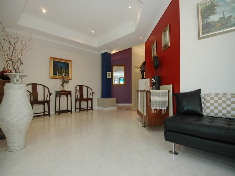 41 Meadowbank Gardens, Hillarys WA 6025