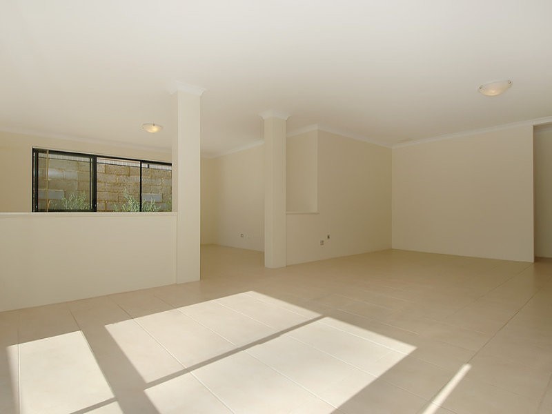 12 Harmony Avenue, Clarkson WA 6030