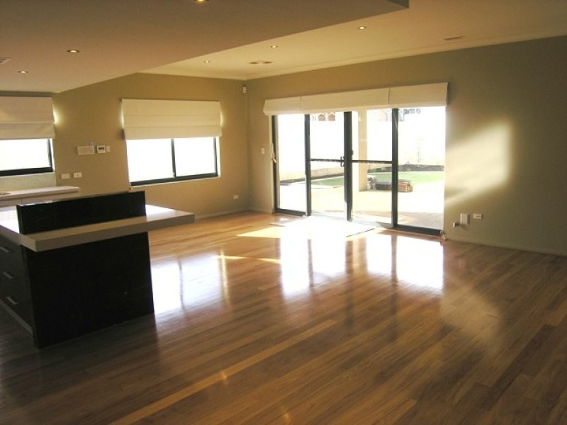 10 Fourmile Ave, Burns Beach WA 6028