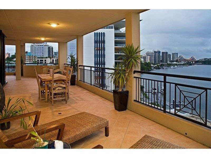 241 Wellington Road, East Brisbane QLD 4169