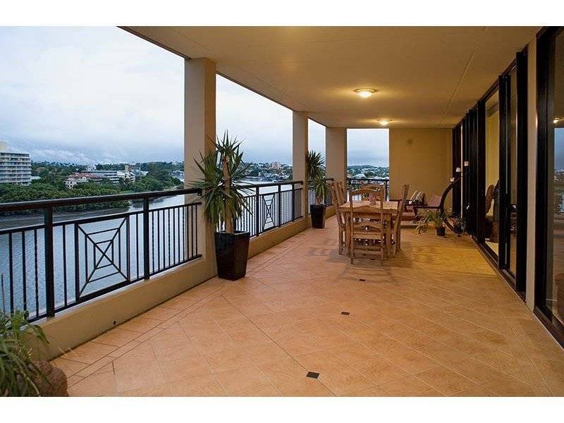 241 Wellington Road, East Brisbane QLD 4169