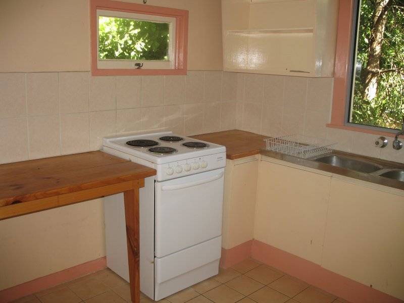 19 Neville Street, Kangaroo Point QLD 4169