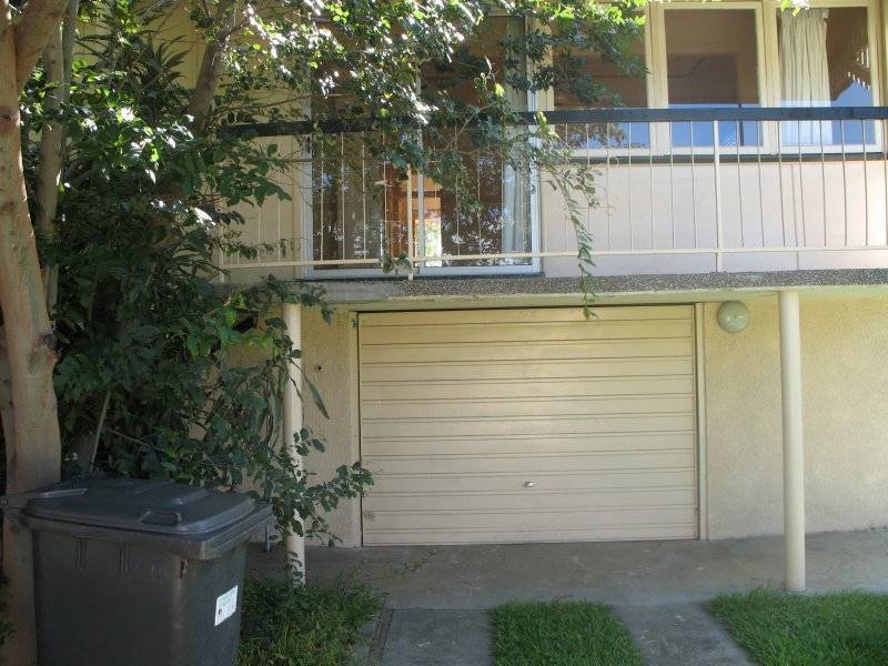 19 Neville Street, Kangaroo Point QLD 4169