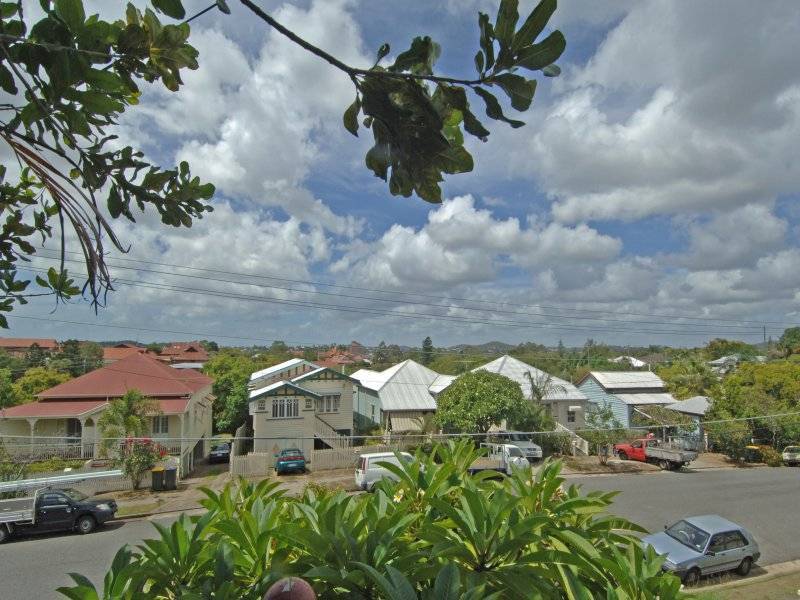 34 Burlington Street, East Brisbane QLD 4169