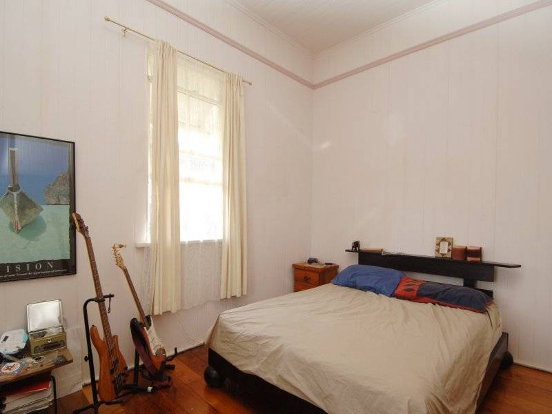 34 Burlington Street, East Brisbane QLD 4169