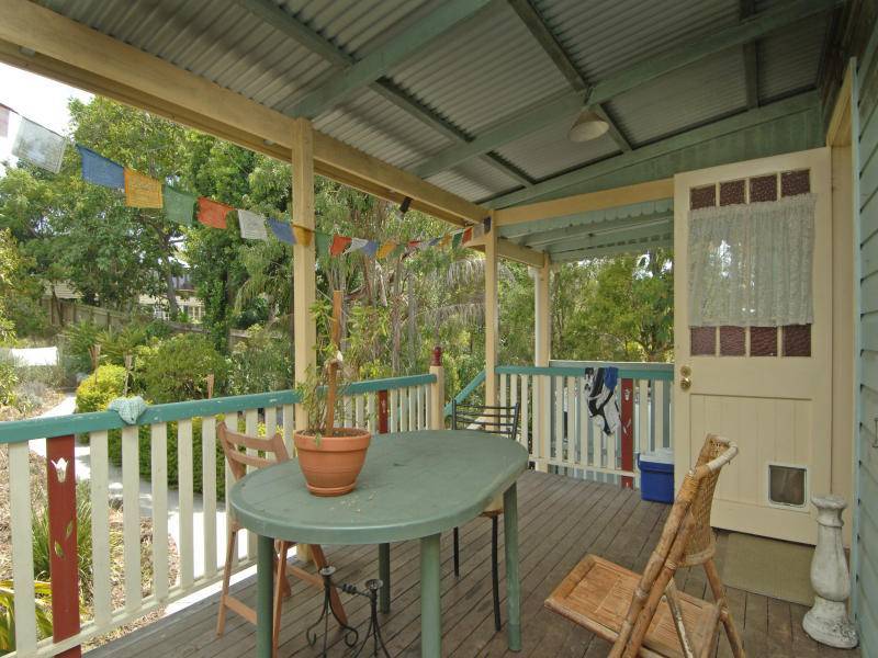 34 Burlington Street, East Brisbane QLD 4169