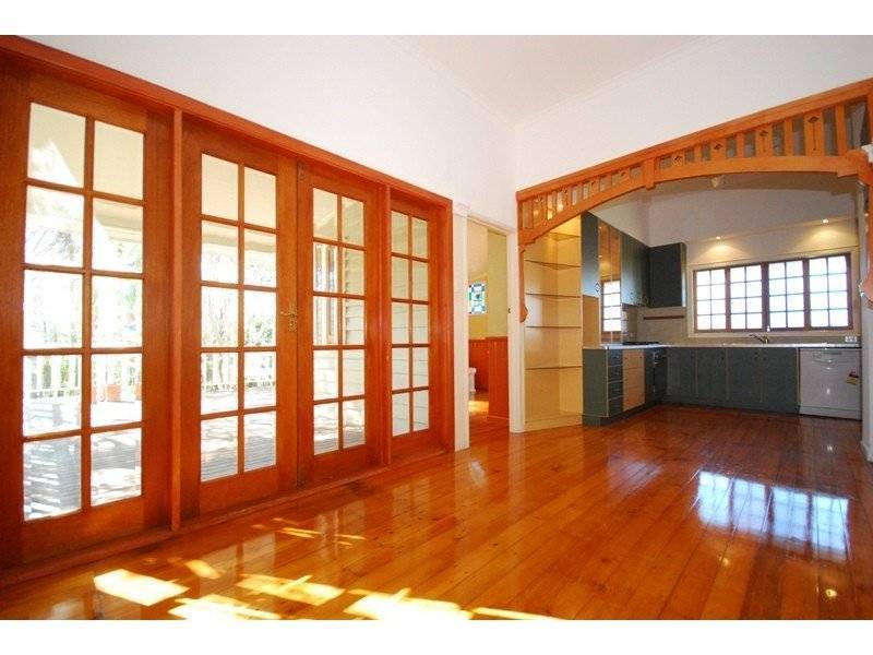 38 Abingdon Street, Woolloongabba QLD 4102