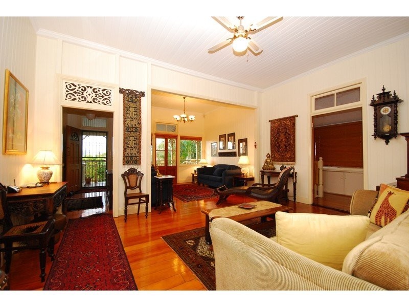 72 Hawthorne Street, Woolloongabba QLD 4102