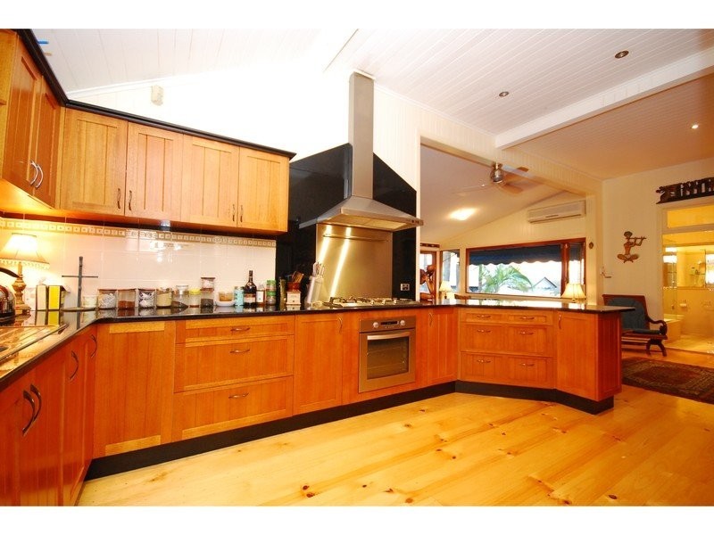 72 Hawthorne Street, Woolloongabba QLD 4102